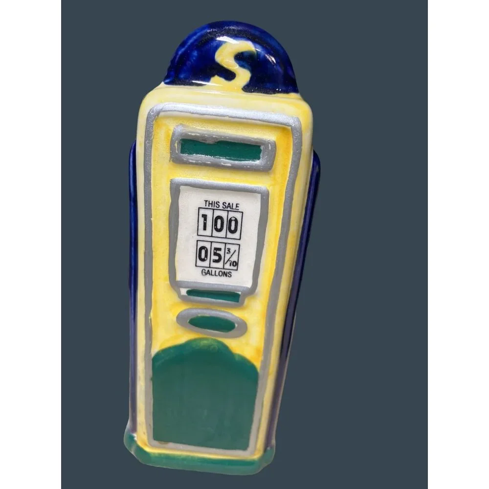 Roadside Gas Pump Salt & Pepper Shaker Set
